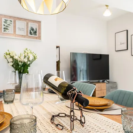 Casa Vanda Ртина