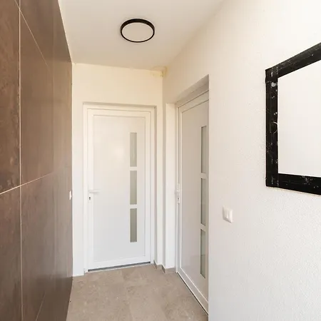 Casa Vanda Apartment Rtina